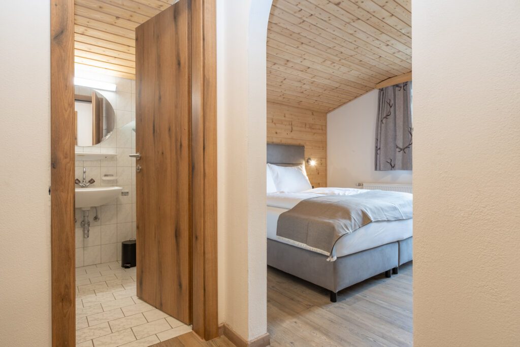 hofers-herzstueck-doppelzimmer-01-02