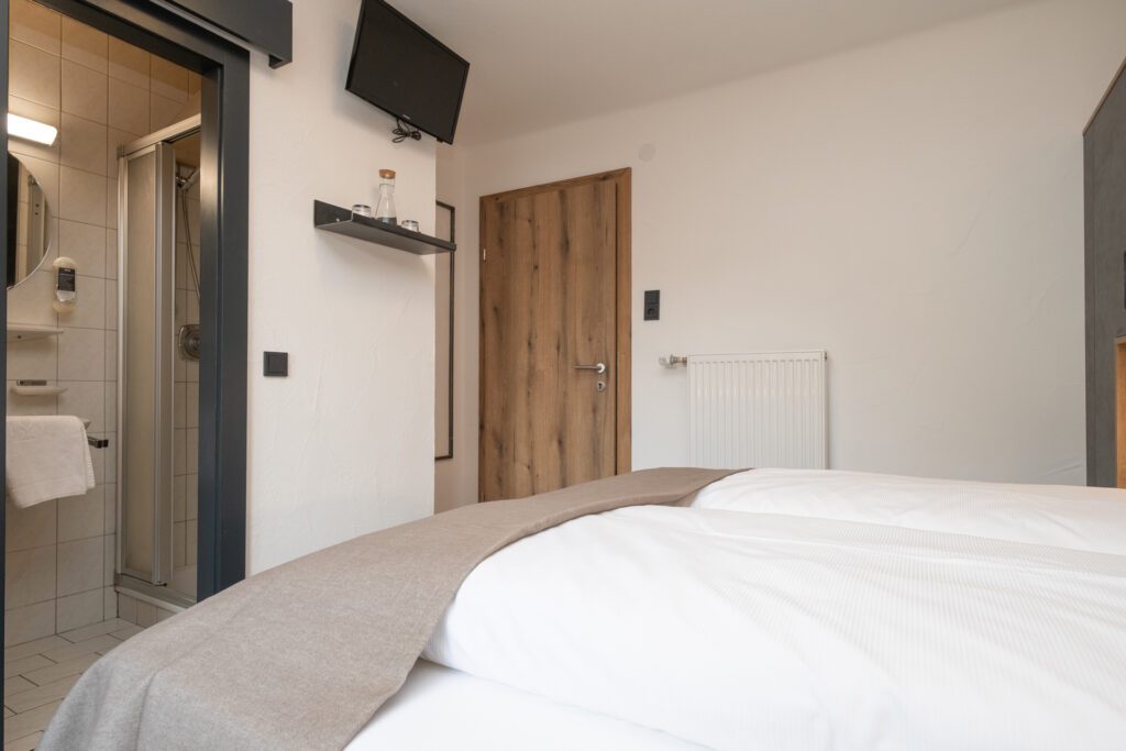 hofers-herzstueck-doppelzimmer-02-03